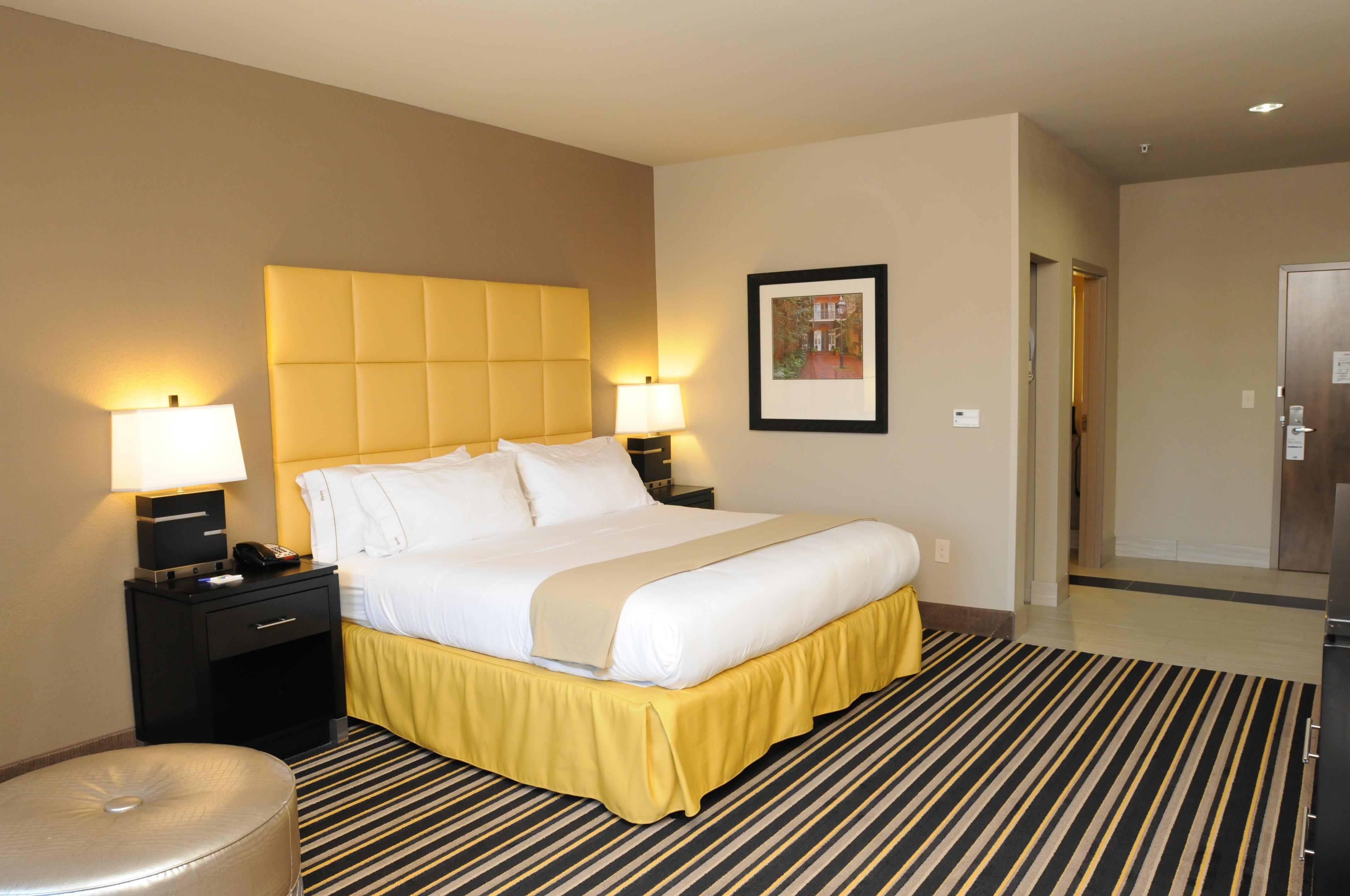 Holiday Inn Express Covington-Madisonville By Ihg Εξωτερικό φωτογραφία