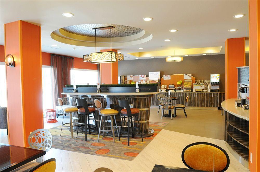Holiday Inn Express Covington-Madisonville By Ihg Εξωτερικό φωτογραφία